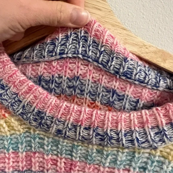 La Ligne rainbow pastel cropped sweater cherie sweater crewneck. - Picture 5 of 7